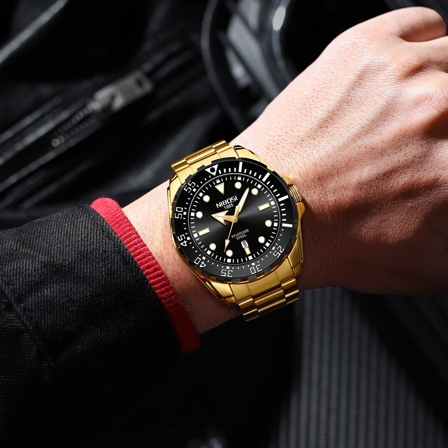 Fashionable and casual men's watch with a rotating bezel, luminous and waterproof quartz watch